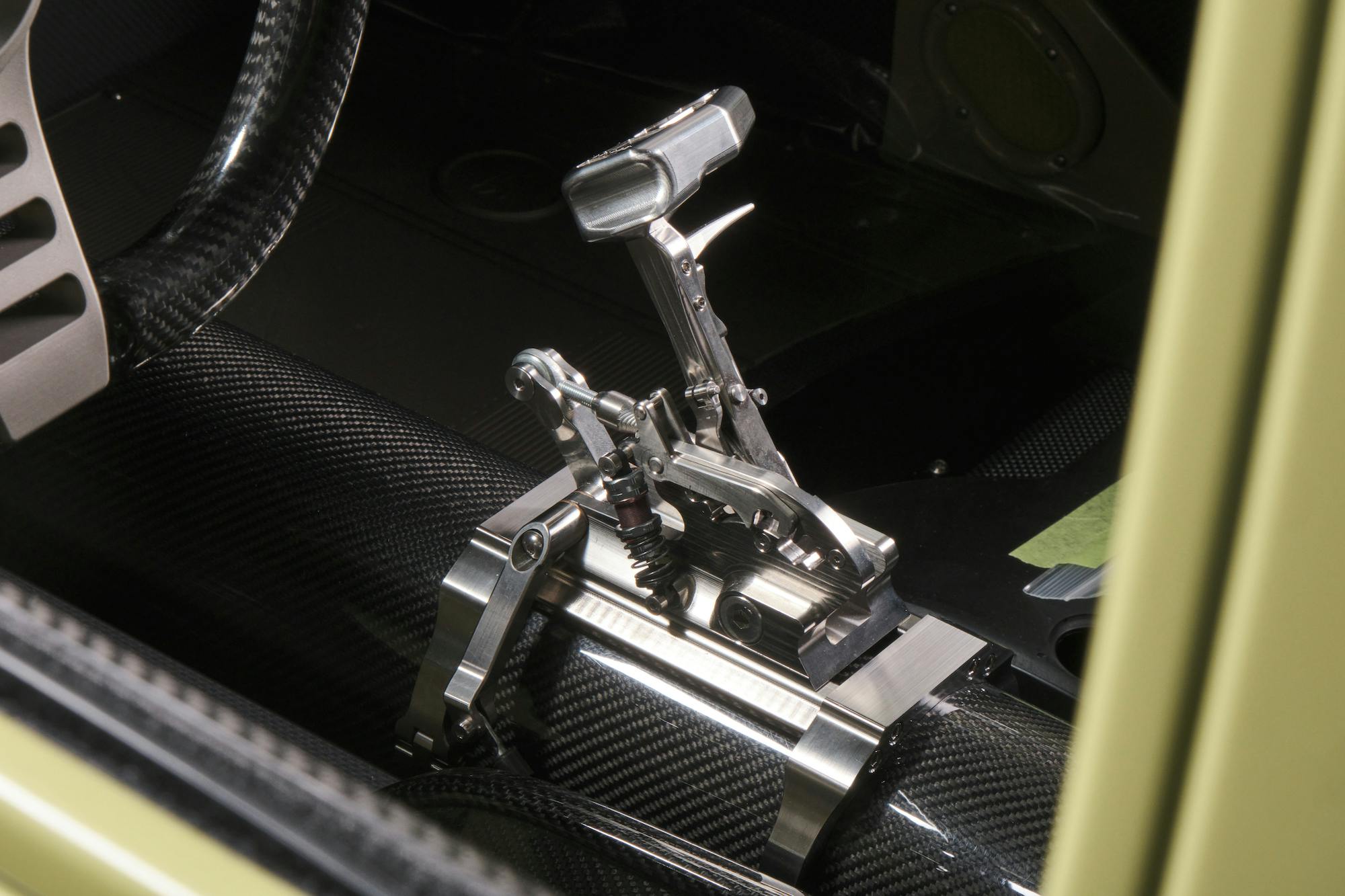 Enyo 1948 Chevy Super Truck interior shifter