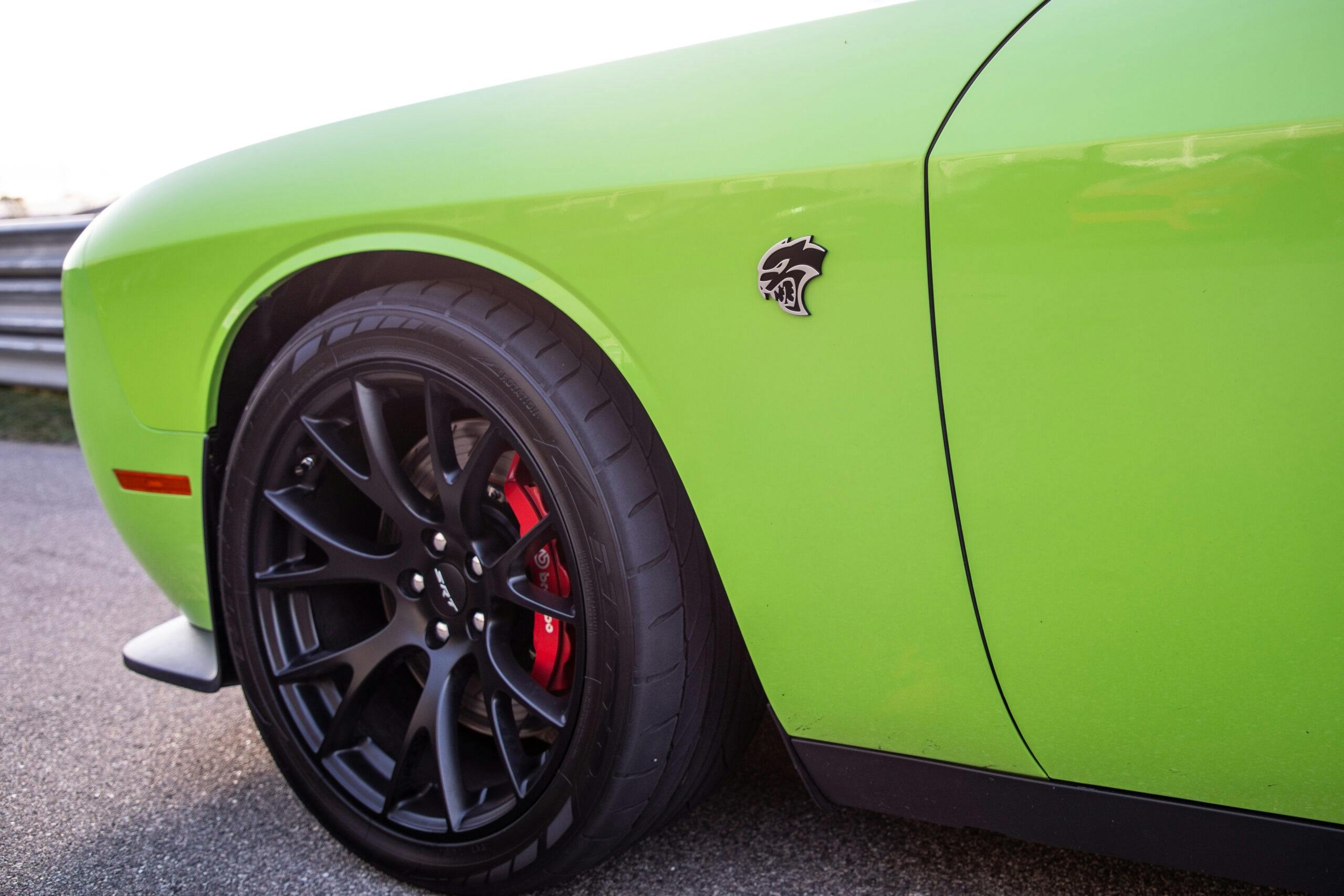 Challenger SRT Hellcat front quarter panel